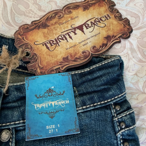 Trinity Ranch Jeans 27 - Picture 3 of 10
